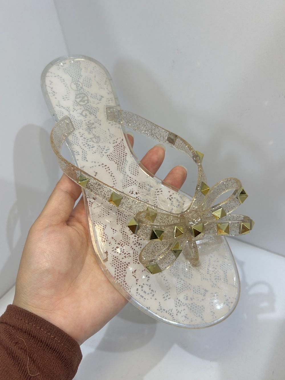 Sparkle White Bow Jelly Sandal with Gold Stud